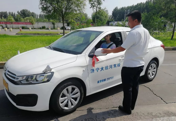 秋高氣爽好時節(jié)，學(xué)車就來大運河，所有車型均(圖1)
