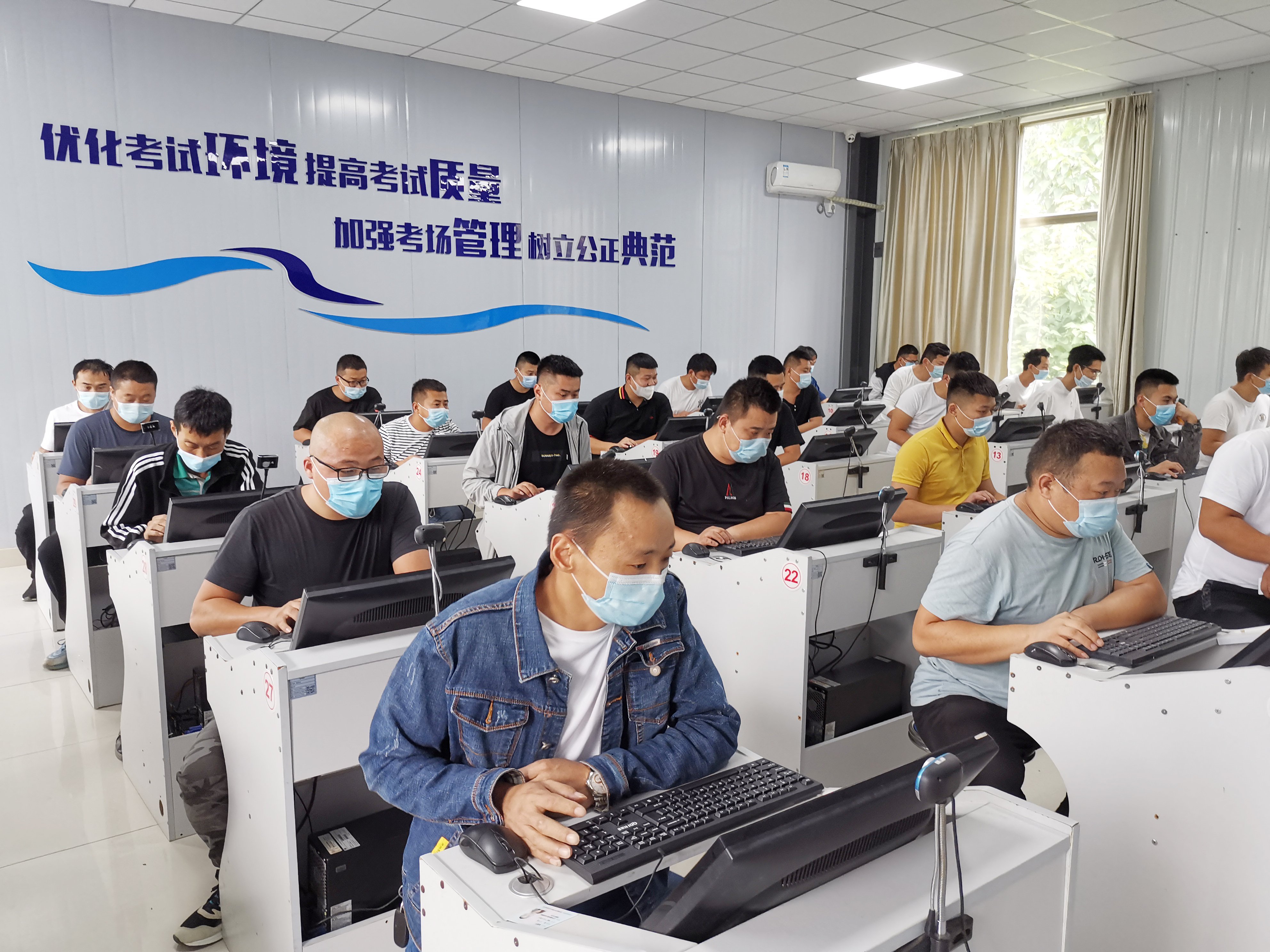 【濟(jì)寧大運(yùn)河駕?！狂{照拿到手了，您是不是還缺個(gè)上崗證？(圖4)