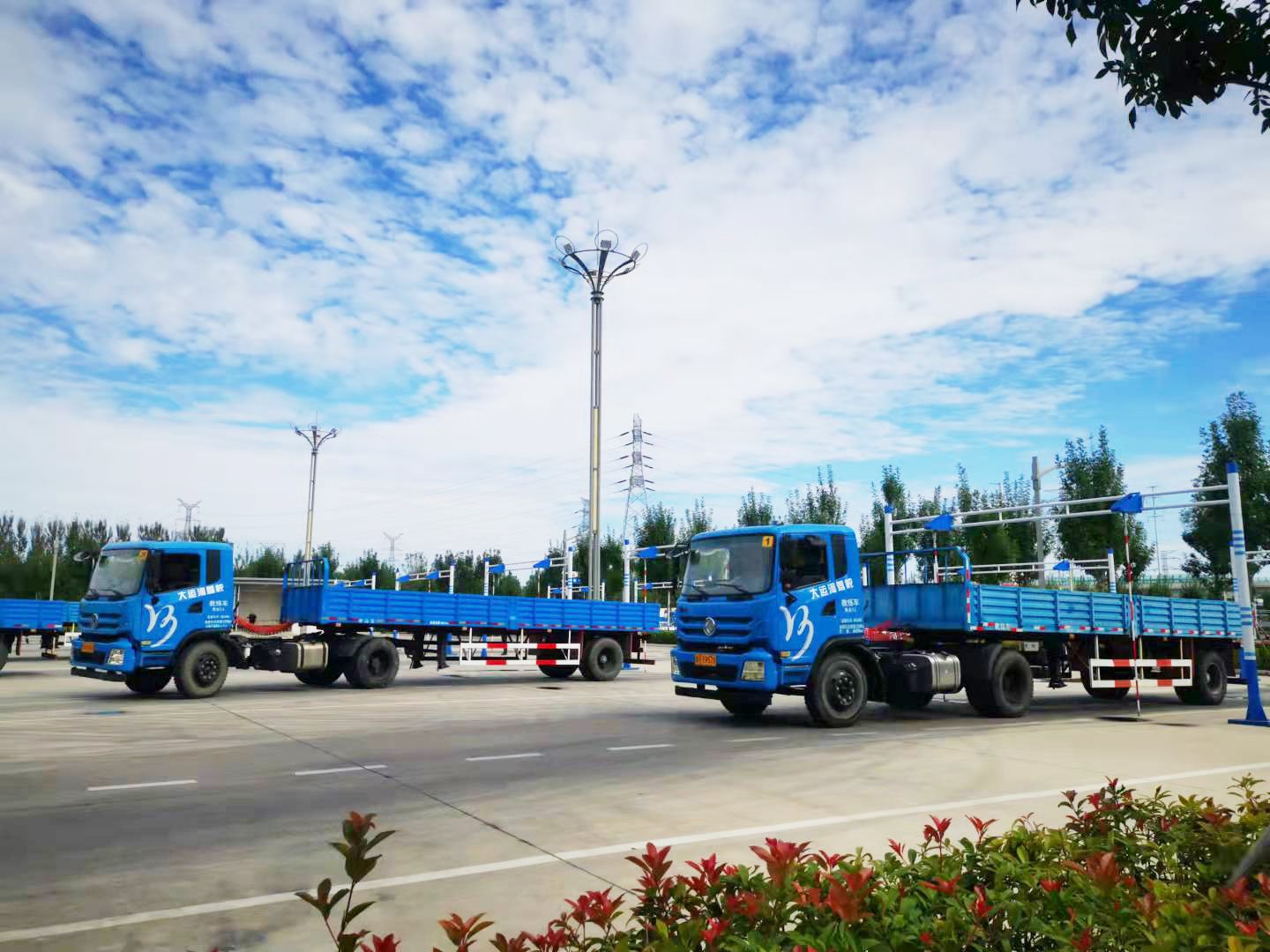 【濟(jì)寧大運(yùn)河駕?！俊半p十一”學(xué)車鉅惠，大車直降千元！(圖3)