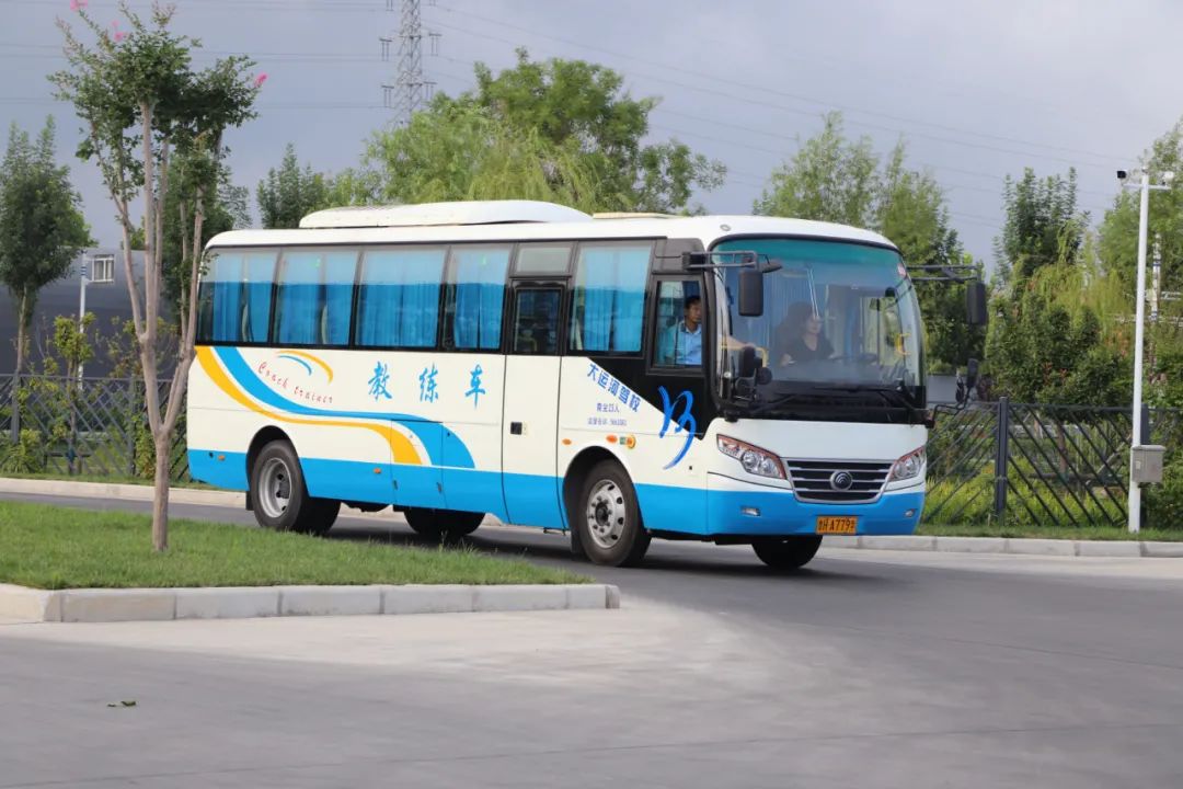 【濟(jì)寧大運(yùn)河駕?！拷鹎锞旁聦W(xué)車季，期待與您的相遇~(圖6)