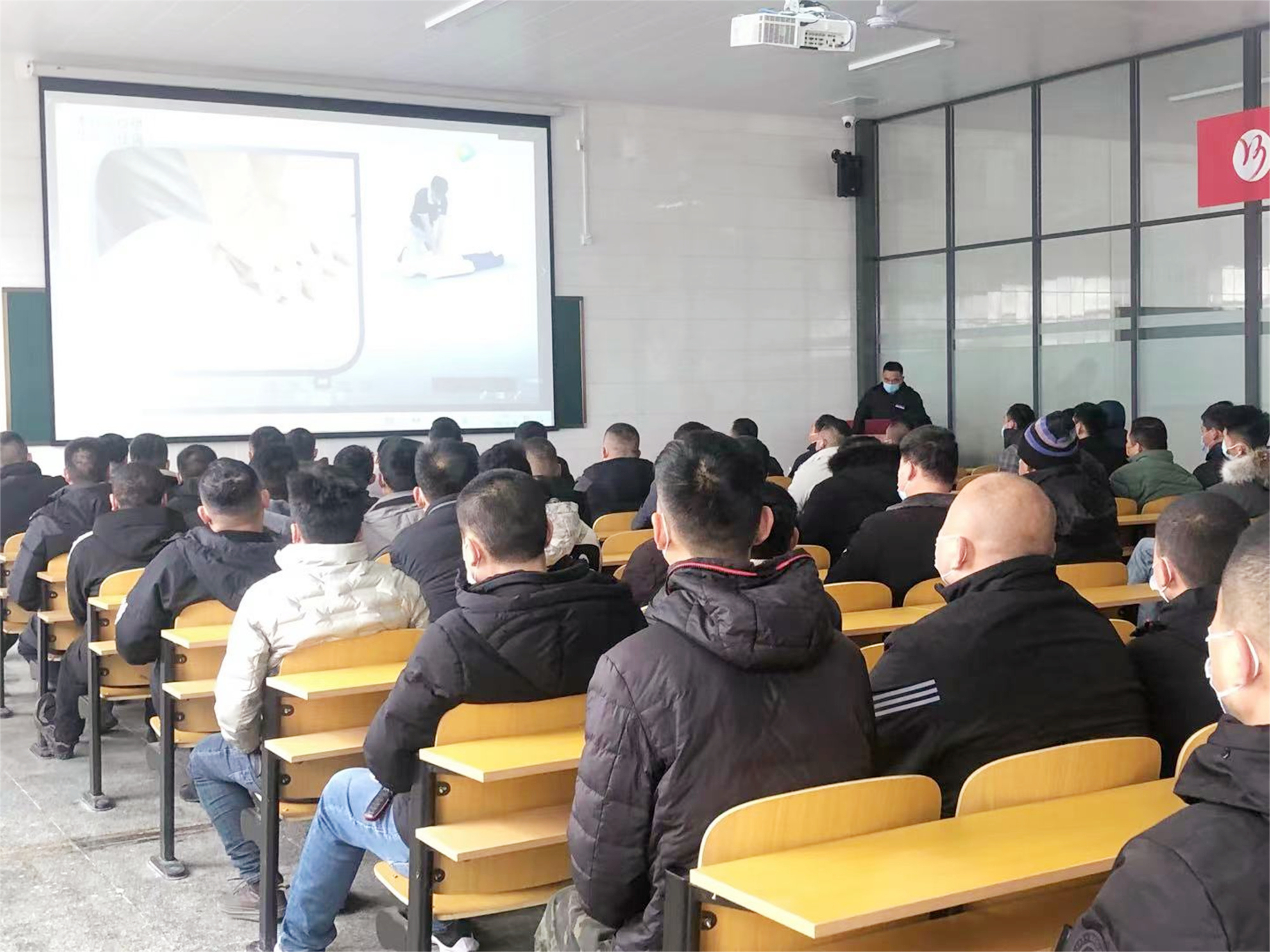 【濟(jì)寧大運(yùn)河駕校】客貨運(yùn)上崗證培訓(xùn)進(jìn)行中，快速拿證！(圖2)