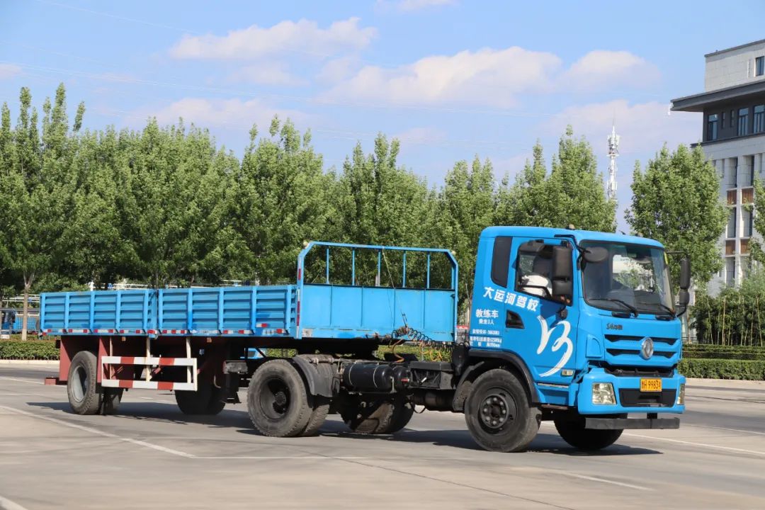 【濟(jì)寧大運(yùn)河駕?！拷鹎飳W(xué)車季丨給自己定個(gè)秋季學(xué)車計(jì)劃吧！(圖2)