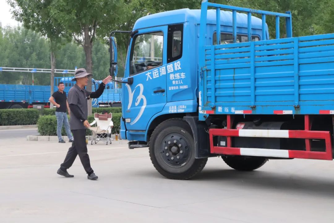 【濟(jì)寧大運(yùn)河駕校】學(xué)大車45天拿證！金秋報(bào)名鉅惠進(jìn)行中...(圖3)
