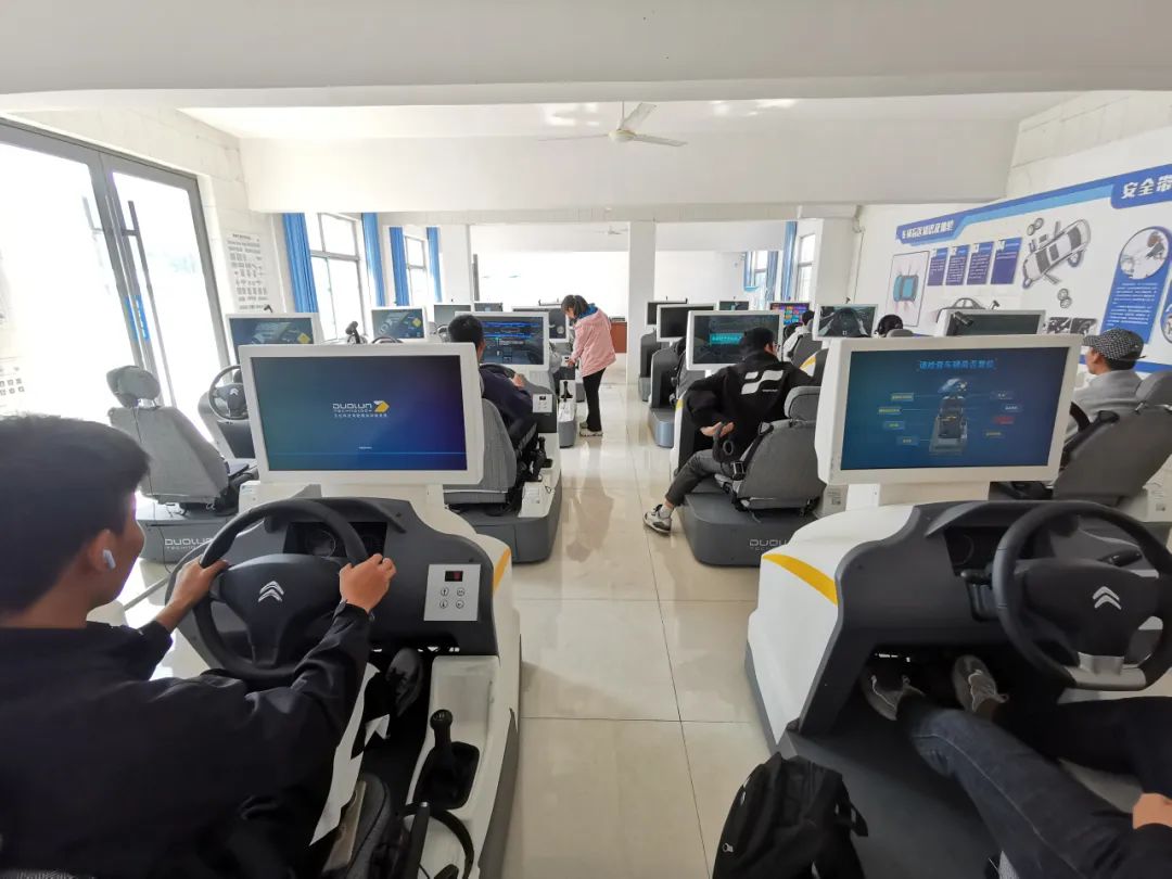 【濟(jì)寧大運(yùn)河駕?！繚?jì)職首批報(bào)名學(xué)生，今日已順利拿證！(圖2)