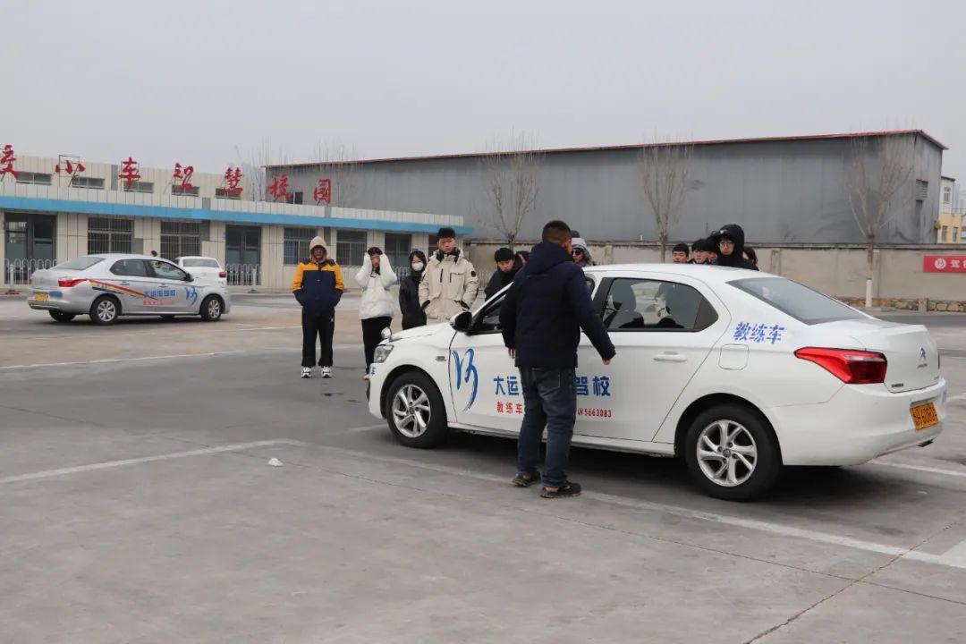 【濟寧大運河駕?！苦?，同學(xué)！寒假學(xué)車攻略請查收~(圖1)