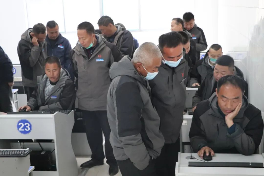 【濟(jì)寧大運(yùn)河駕?！俊坝讼葟?qiáng)己”，理論知識(shí)大練兵！(圖7)