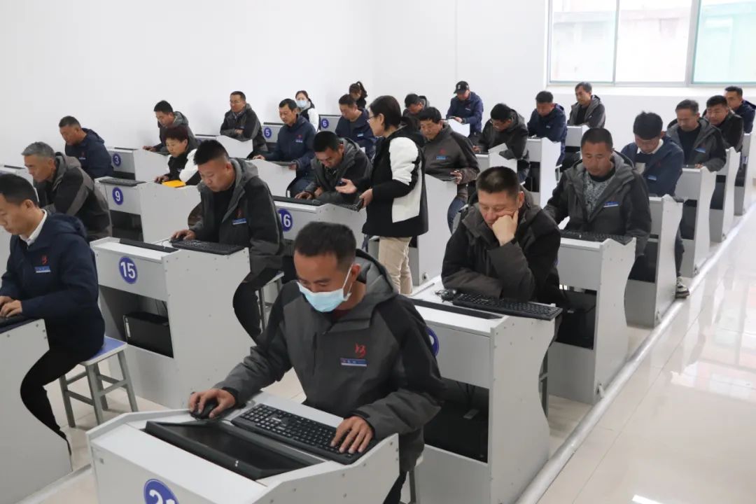 【濟(jì)寧大運(yùn)河駕校】“育人先強(qiáng)己”，理論知識(shí)大練兵！(圖10)