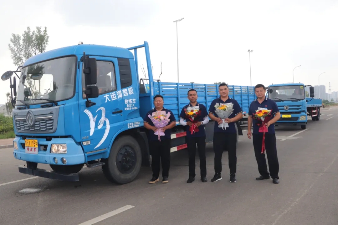 鮮花獻(xiàn)禮！祝所有的老師、教練們節(jié)日快樂(lè)！(圖5)