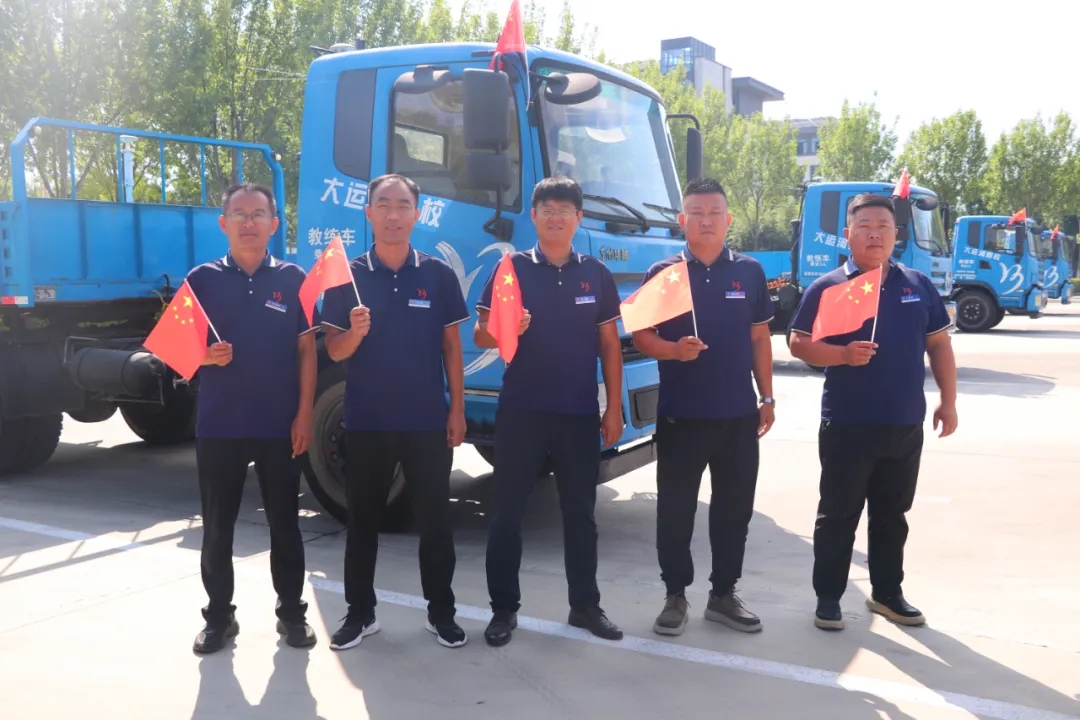 金秋十月迎國慶，“全車型”報(bào)名鉅惠活動(dòng)震撼開啟！(圖2)