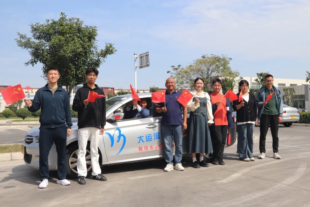 金秋十月迎國慶，“全車型”報(bào)名鉅惠活動(dòng)震撼開啟！(圖5)