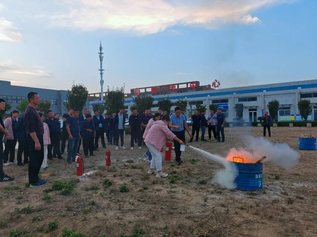 開展2024秋季消防安全培訓(xùn)演練，共筑平安校園！(圖4)