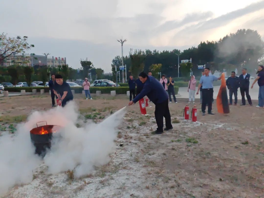 開展2024秋季消防安全培訓(xùn)演練，共筑平安校園！(圖5)