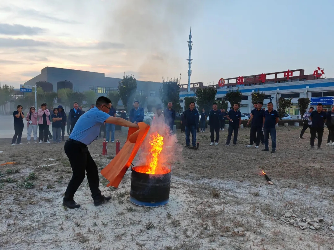 開展2024秋季消防安全培訓(xùn)演練，共筑平安校園！(圖6)