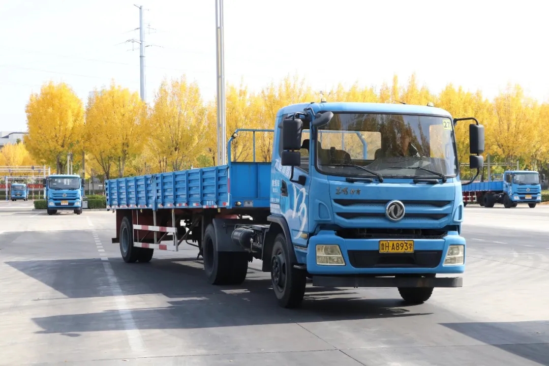 重大變化！公安部：大中型客貨車準(zhǔn)駕年齡上限延長至63歲！(圖2)