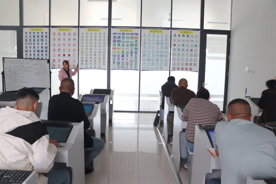 學(xué)車擔心考不過？就選“VIP易學(xué)班”！(圖4)