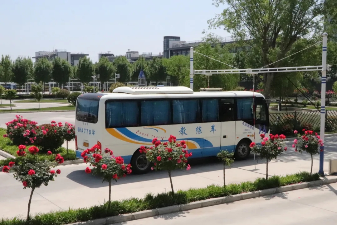 女神節(jié)丨愿您手握方向盤，駕馭多彩人生！(圖2)