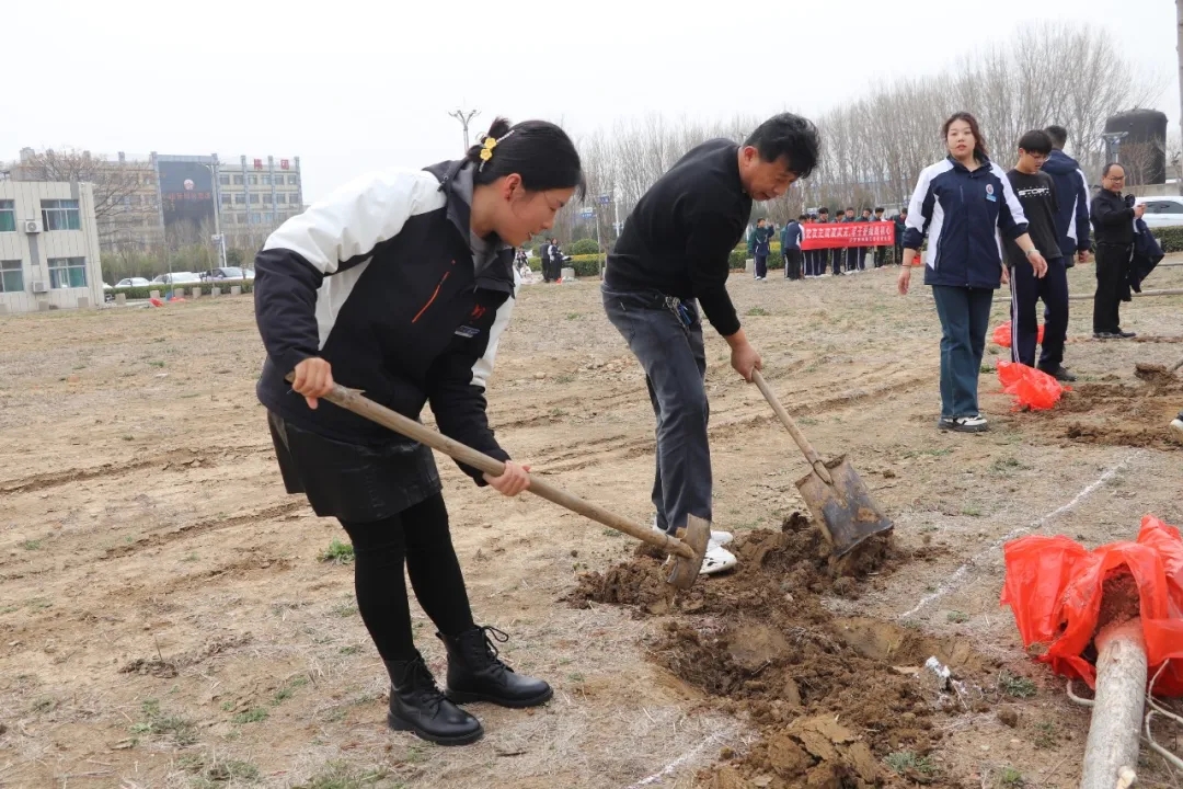 駕校春日行動(dòng)：“植”此青綠，共筑綠意之路(圖3)