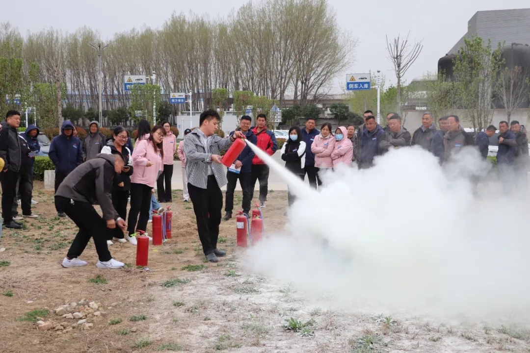 防范于未“燃”丨春季消防安全培訓(xùn)演練正當(dāng)時(shí)(圖1)