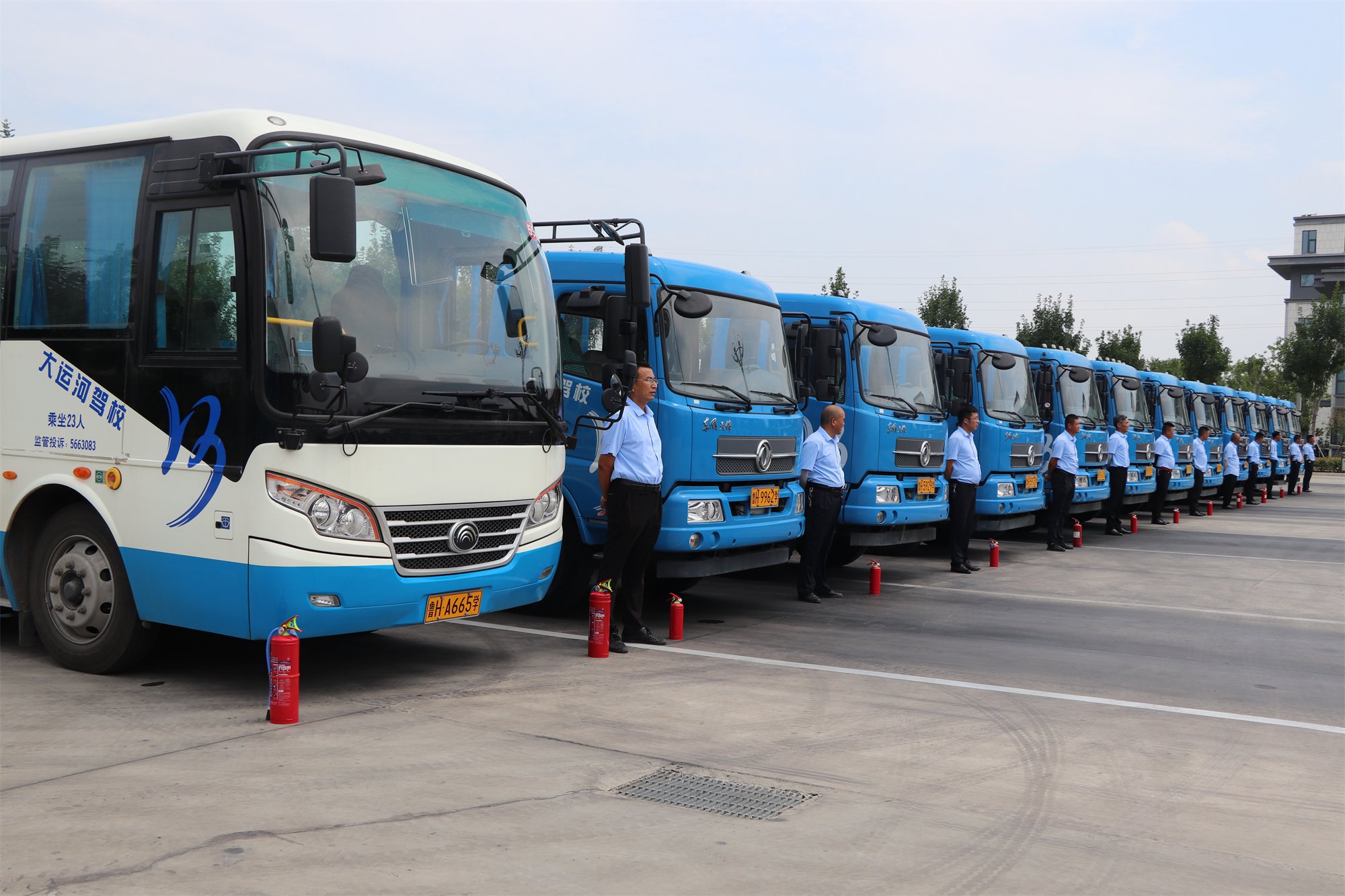 【濟(jì)寧大運(yùn)河駕?！啃略龃筌嚒百F賓班”，拿證更快捷！(圖1)