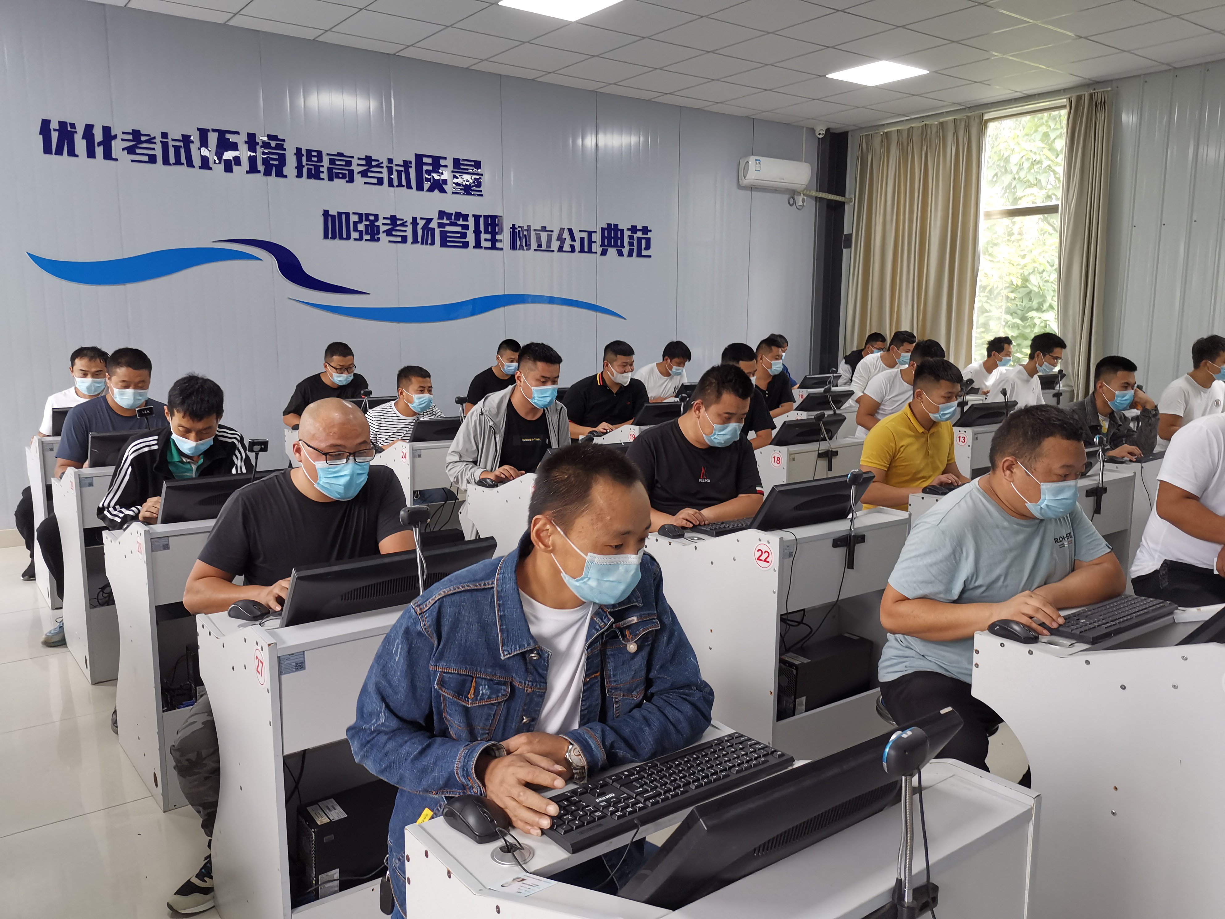 【濟(jì)寧大運(yùn)河駕?！控涍\(yùn)上崗證火熱報(bào)名中，最快僅需兩天！(圖2)