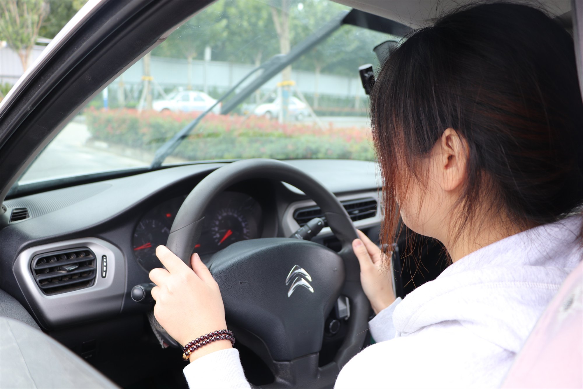 【濟(jì)寧大運(yùn)河駕?！肯掠晏炜荚囋撛趺崔k？六個(gè)小竅門幫你解決！(圖2)