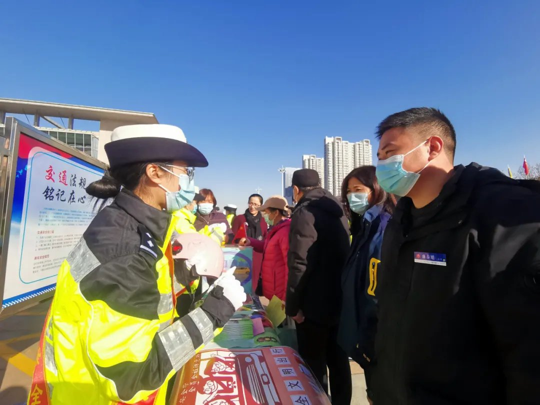 【濟(jì)寧大運(yùn)河駕?！康谑畟€(gè)“全國交通安全日”，我們在行動(dòng)！(圖5)